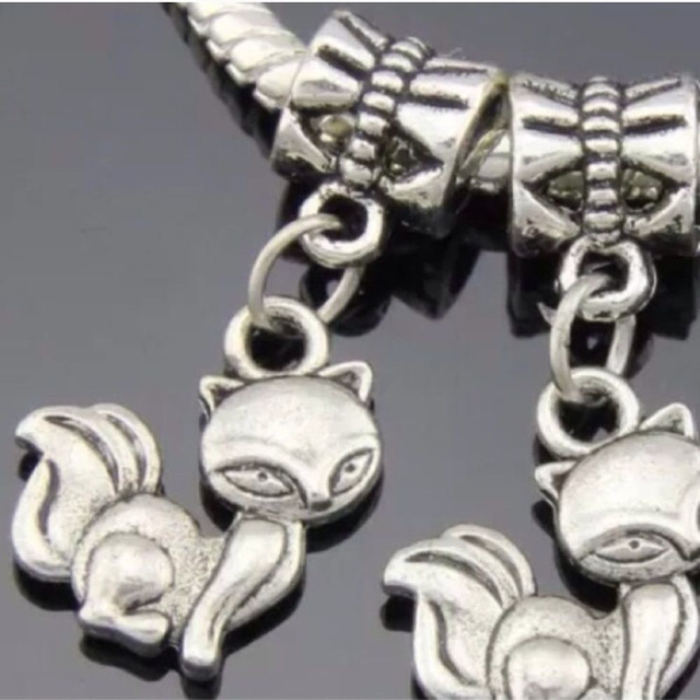 🦄5 for $35🦄 Fox Charm